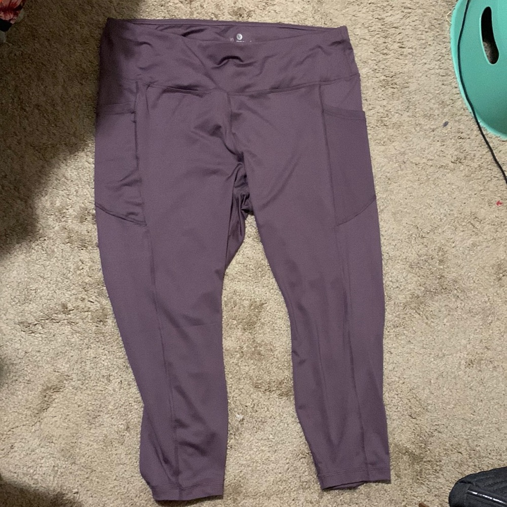 Purple legging with pockets